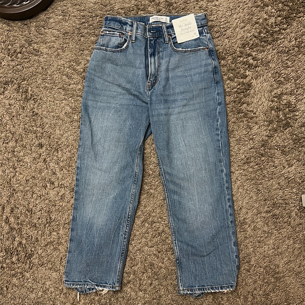 Abercrombie & Fitch Curve Love Ankle Straight Ultra High Rise NWT